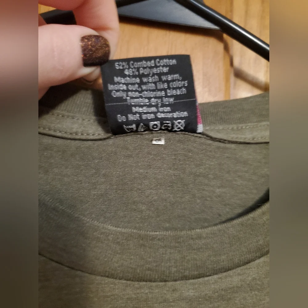 NWOT Thankful Grateful Blessed t-shirt - Picture 5 of 5